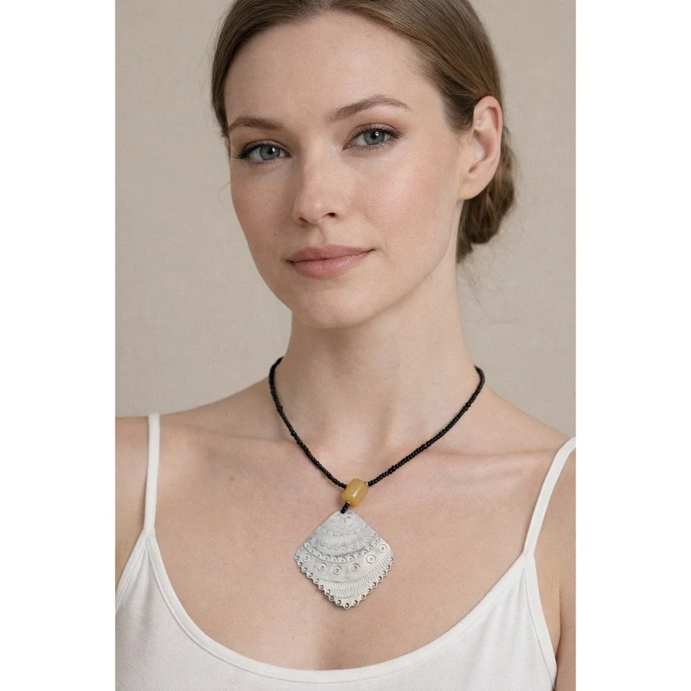 Vtg Boho Beaded Necklace Silver Tone Diamond Shaped Sunburst Pendant Yellow Bead